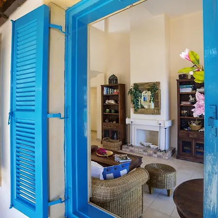 The Ultimate Guide To Renting Your Luxury 3 Bedroom Villa, 1481 * 프로타라스