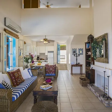 Villa The Ultimate Guide To Renting Your Luxury 3 Bedroom Villa, 1481 *
